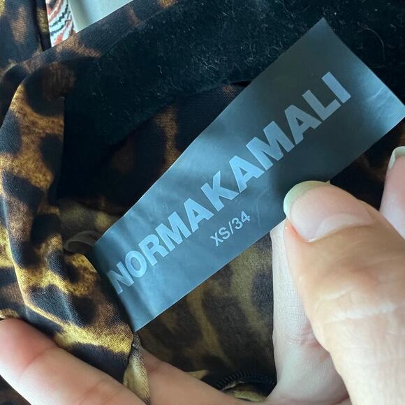 Norma Kamali Turtle Bodysuit in Pantera Leopard Size XS - Picture 5 of 8